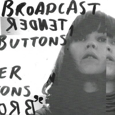 'TENDER BUTTONS', DE BROADCAST (WARP, 2005)